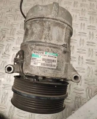 Volvo V40 Air conditioning (A/C) compressor (pump) P31292175 8779073B4