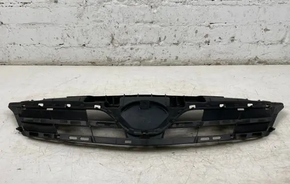 Toyota Corolla E140 E150 Front bumper upper radiator grill 5311402180