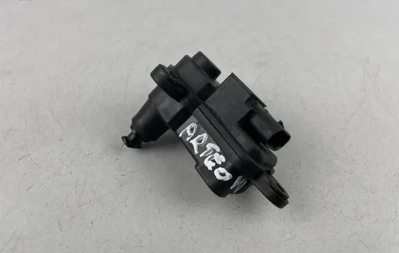 Volkswagen Arteon Shooting Brake Fuel tank cap lock motor 5GE810773B