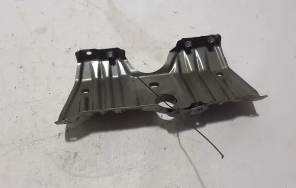 Subaru Forester SK Fender mounting bracket 57160SJ0109P