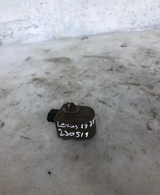 Lexus IS 220D-250-350 Other relay 8974752010
