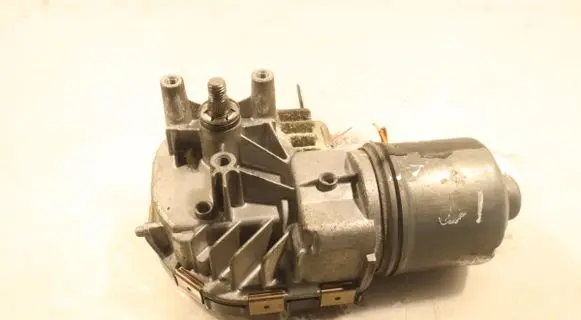 Seat Leon (1P) Wiper motor 0390241949