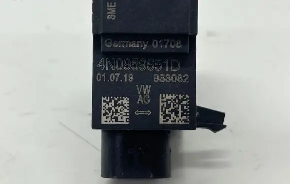 Audi A6 S6 C8 4K Airbag deployment crash/impact sensor 4N0959651D 933082 01708