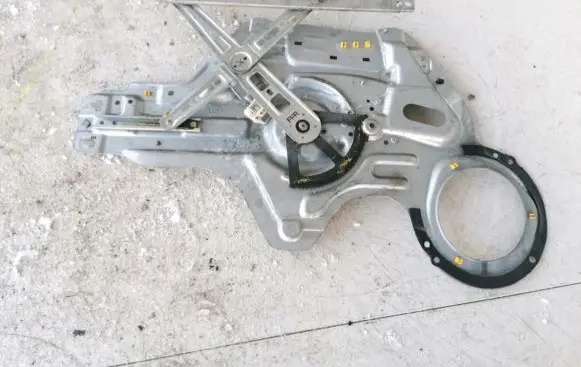 KIA Cerato Sliding door window regulator with motor 824802f020