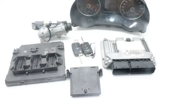 Volkswagen Sharan Engine ECU kit and lock set 03L906018HH
