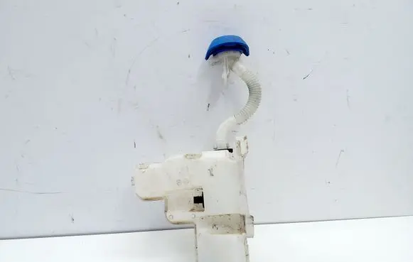 Windshield washer fluid reservoir/tank