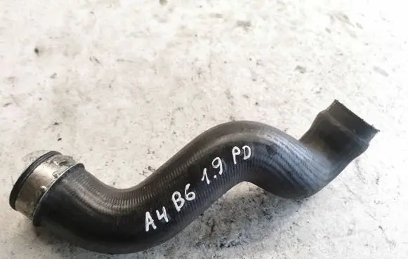 Audi A4 S4 B6 8E 8H Intercooler hose/pipe