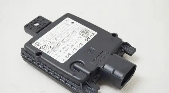 Volkswagen Touran III Distronic sensor radar 2Q0907686H