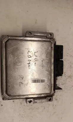 Ford Focus Engine control unit/module 97RI010012 BV6112A650AGE 28334074