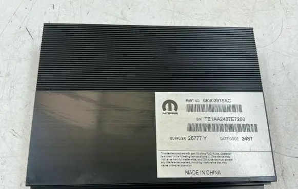 Dodge Challenger Sound amplifier 68303975AC