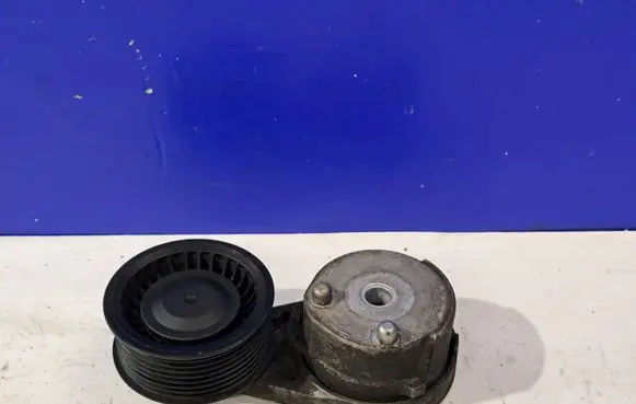 Jaguar XE Generator/alternator belt tensioner GPLA6B209DA