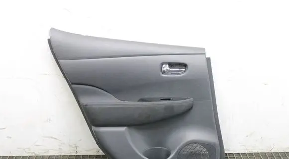 Nissan Leaf I (ZE0) Rear door card panel trim 829233NL0A