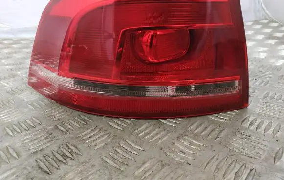 Volkswagen PASSAT B7 Rear/tail lights 3AF945095E