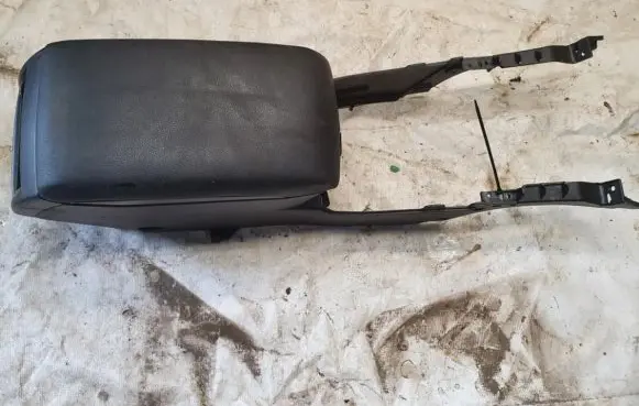 Subaru Legacy Armrest 92174aj000