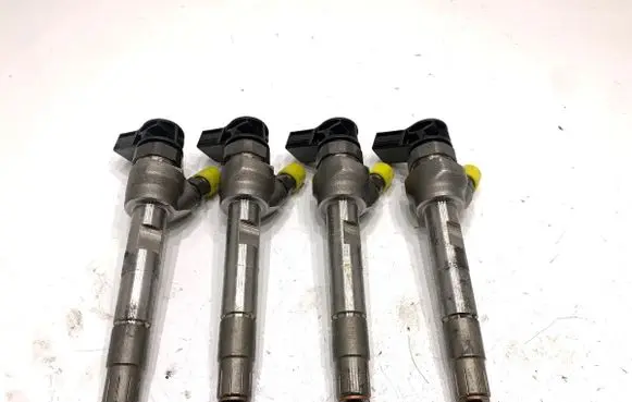 BMW 5 G30 G31 G38 Fuel injectors set 8579236
