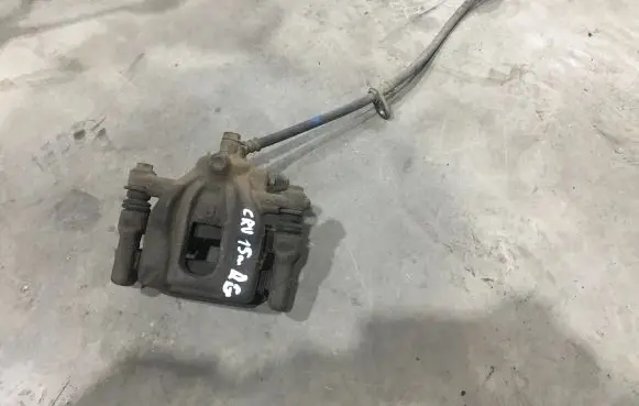 Honda CR-V Rear brake caliper