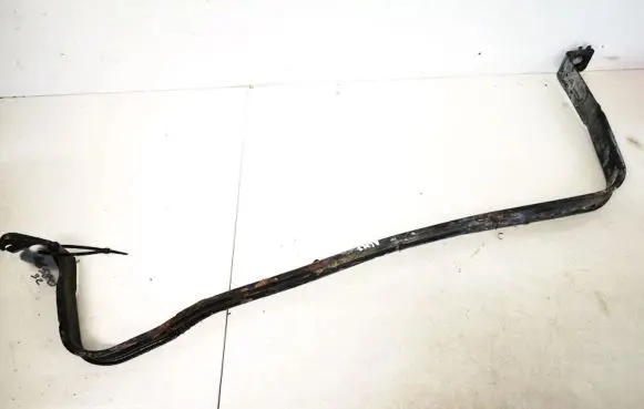 Fuel tank mounting bracket
