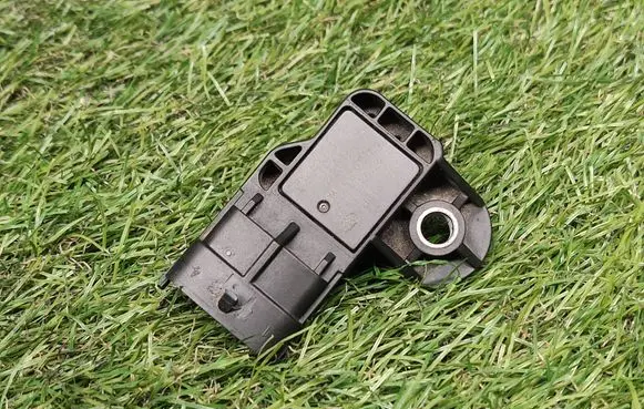 Opel Mokka X Air pressure sensor 55568175 0281006077