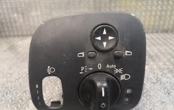 Mercedes-Benz C W203 Light switch 2035451404