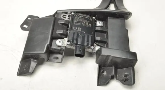 Mazda 3 Blind spot module KR9P67Y30K