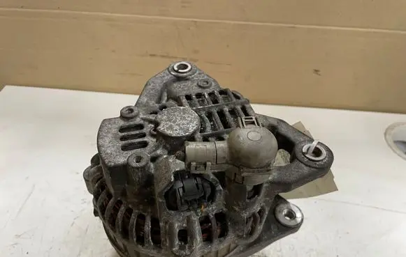 Mazda 5 Generator/alternator RF7J A3TB6581 7125