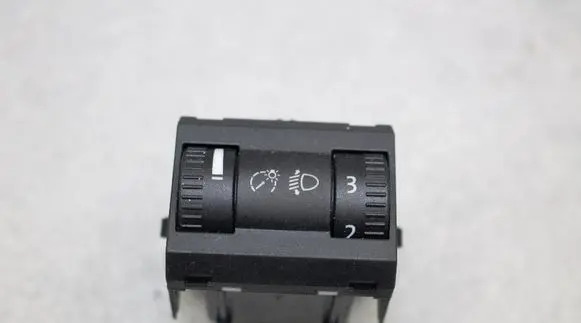 Skoda Octavia Mk2 (1Z) Headlight level height control switch