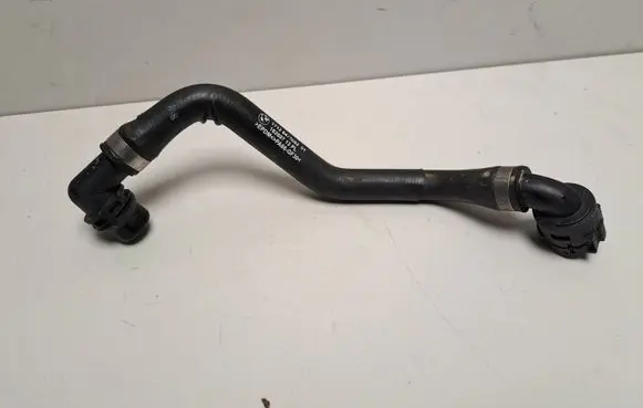 BMW i4 Engine coolant pipe/hose 8475692