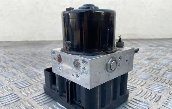 Mercedes-Benz Sprinter W906 ABS Pump 1K0907379AC 1K0614517AE