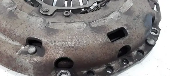 Opel Vectra C Pressure plate 55353062 9223223