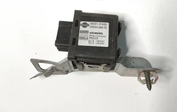 Nissan Navara D22 Immobilizer control unit/module 285912F000 5WK48647B 34213