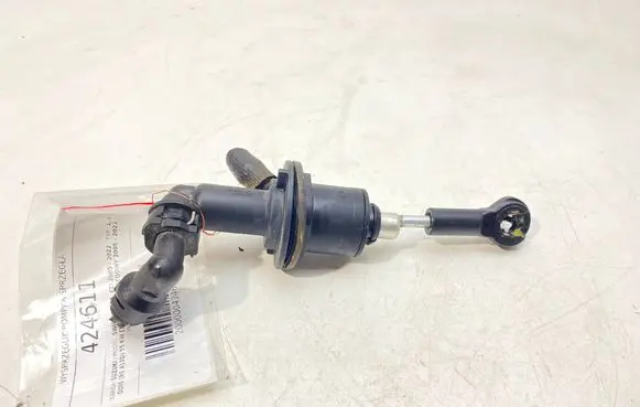 Suzuki Swift I Clutch slave cylinder 