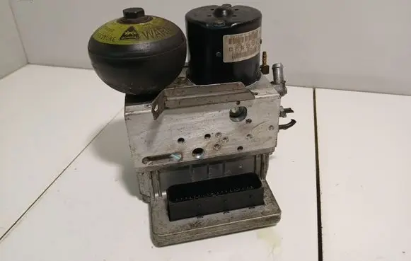 Mercedes-Benz E W211 ABS Pump 0265960023
