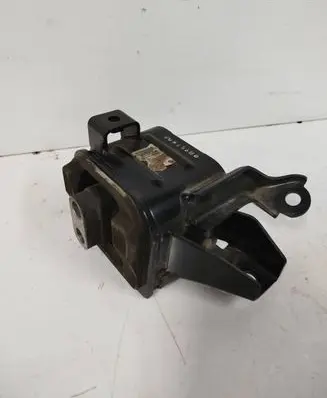 KIA Niro Engine mount bracket