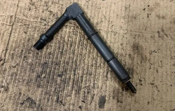Nissan King Cab, Navara Fuel injector 484100