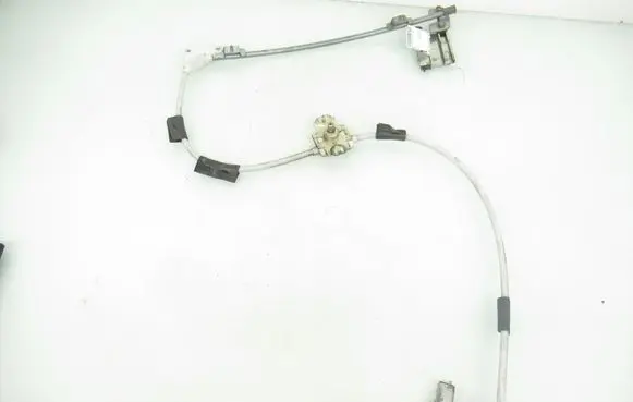 Skoda Felicia II Front door manual window regulator 