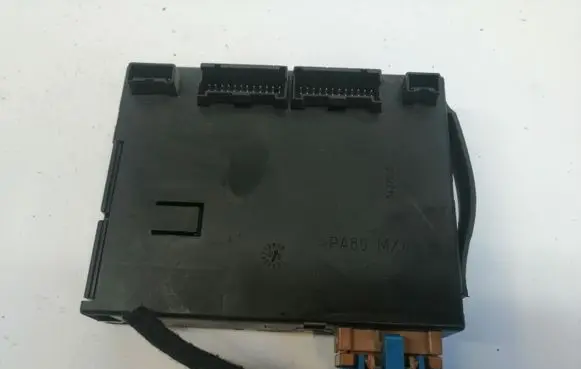 Mercedes-Benz ML W163 Comfort/convenience module A1635459032 05371390