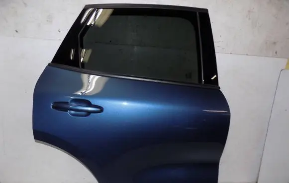 Ford Kuga III Rear door