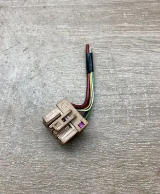 Volkswagen Touareg I Plug wire 1J0937733