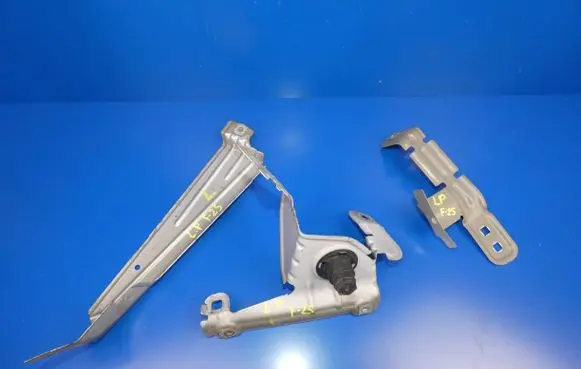BMW X3 F25 Fender mounting bracket