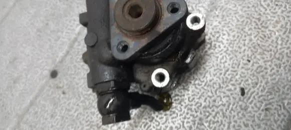 Volkswagen PASSAT B5 Power steering pump