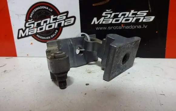 BMW 5 E60 E61 Rear door upper hinge 7068087 7068089