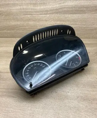 Speedometer (instrument cluster)