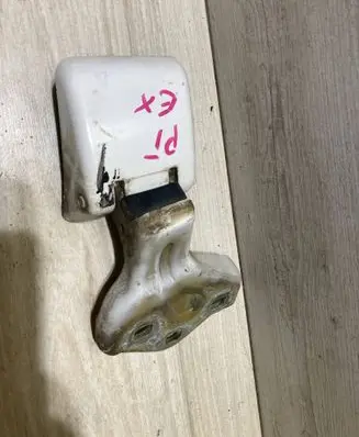 Peugeot Expert Rear door lower hinge 9820017880