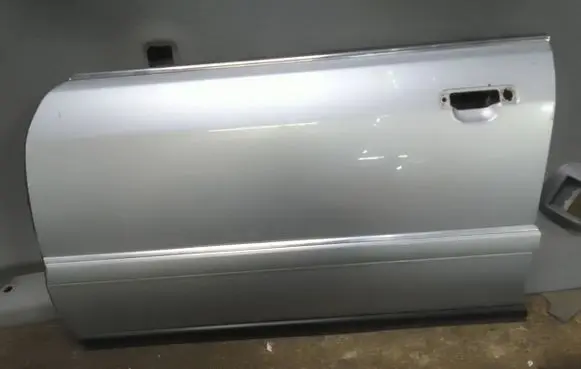 Audi A8 S8 D2 4D Front door