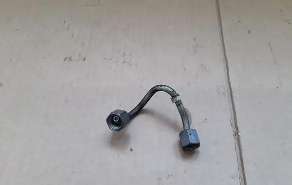 Citroen C-Crosser Fuel injector supply line/pipe Z947