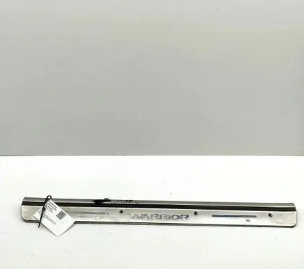 Mitsubishi L200 Front sill trim cover MR732218