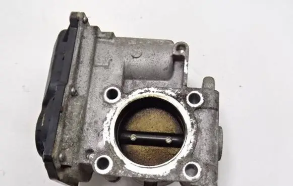 Suzuki Swift II Throttle body valve 16605M20 69L0 00162