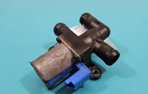 Renault Twingo III Air flap motor/actuator 212301538R IMPRK1466447
