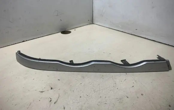 BMW 3 E46 Under headlight/headlamp trim 51138208482
