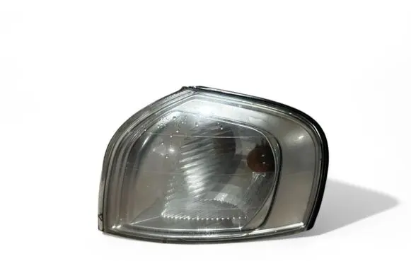 Volvo S80 Front indicator light 88204388